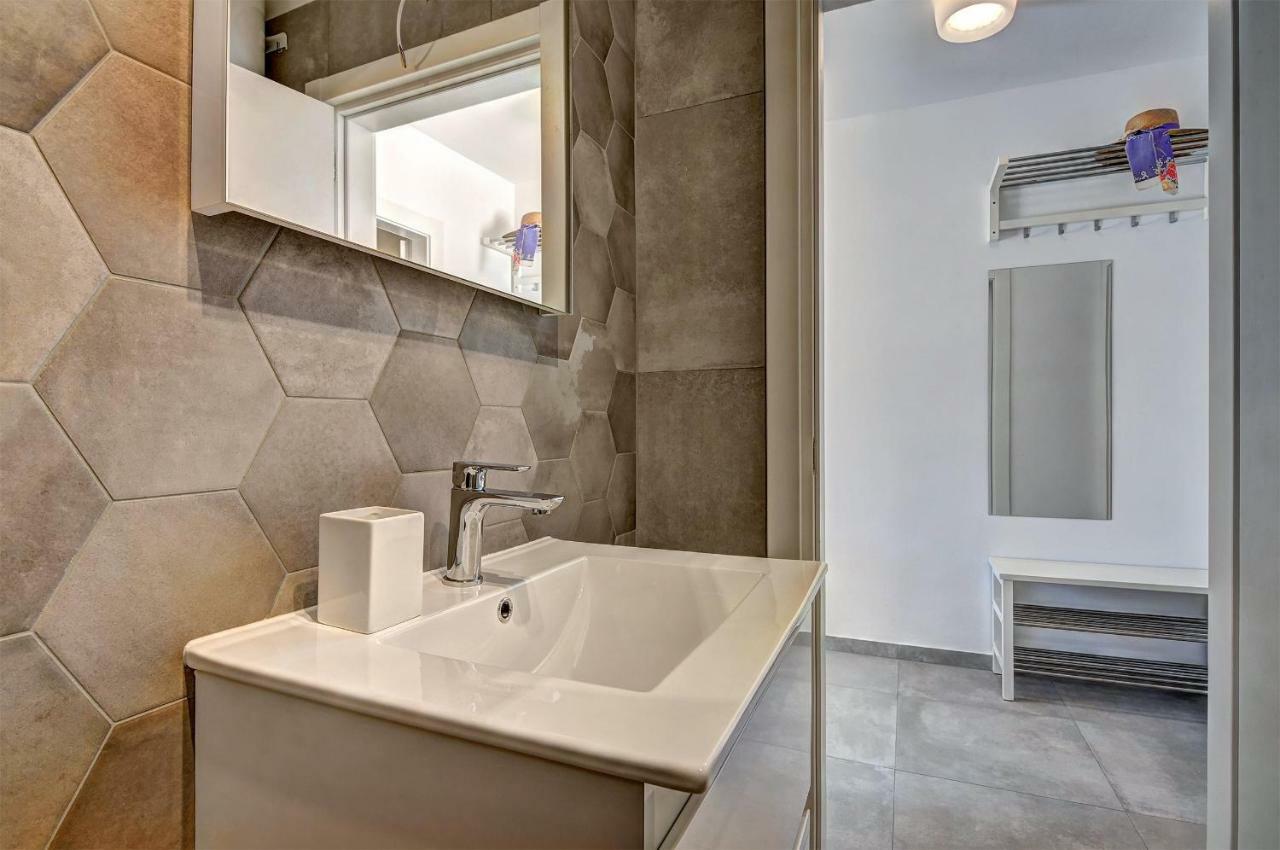 Apartman M Apartment Pula Exterior photo